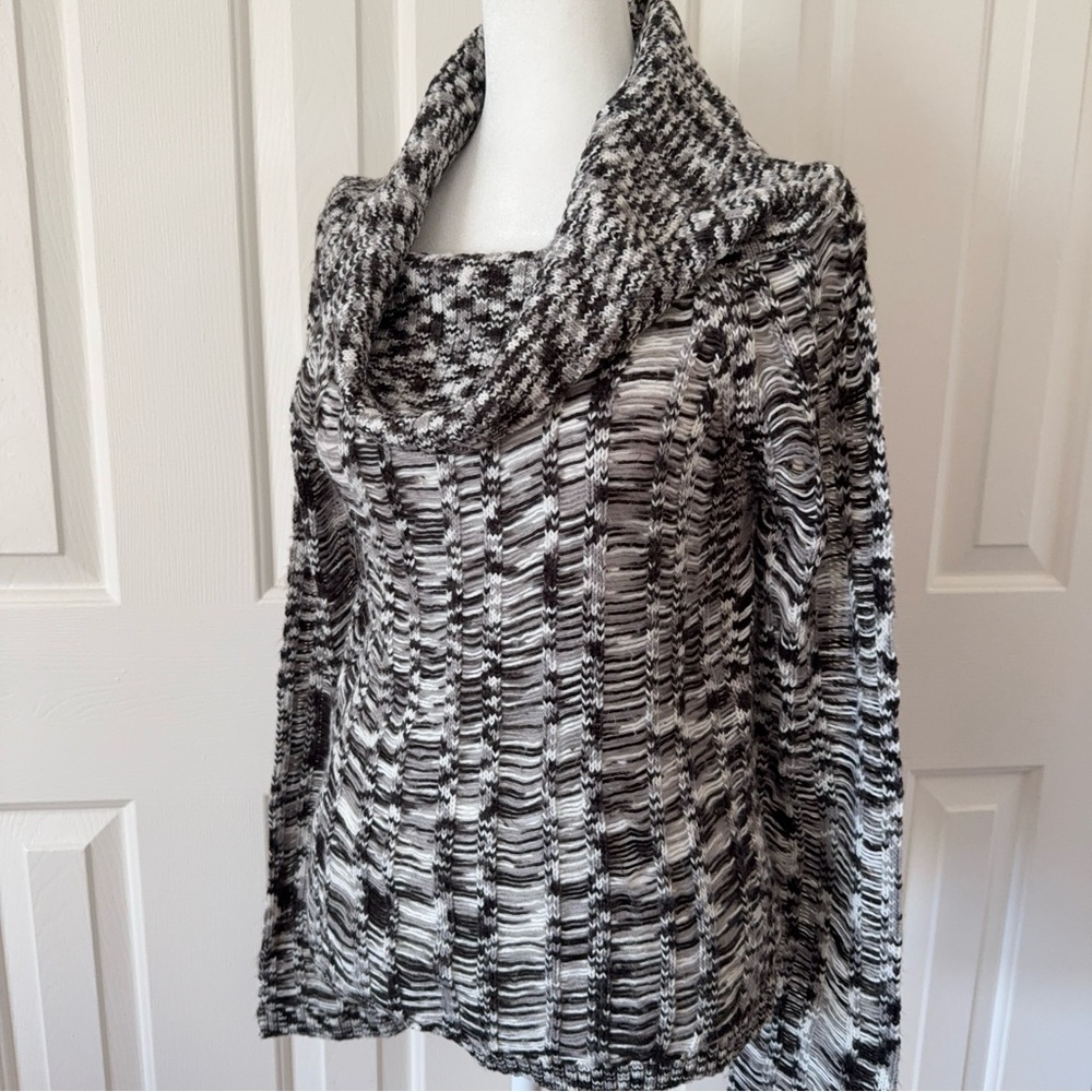 Guess - Black/Gray/White - Cowl Neck - Long Sleeve Sweater - Size Large